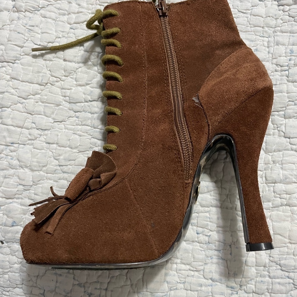 Betsey Johnson Terra suede platform booties with bow and fringe steampunk sz 7.5 - Picture 7 of 16